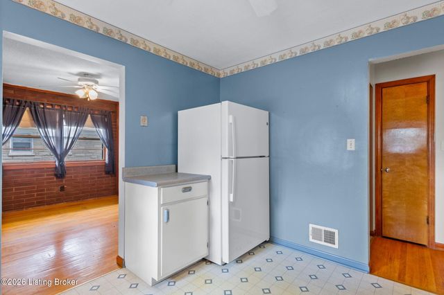3602 Nellie Bly Dr, Louisville, KY 40213