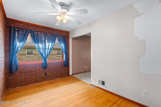 3602 Nellie Bly Dr, Louisville, KY 40213