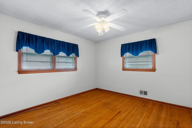 3602 Nellie Bly Dr, Louisville, KY 40213