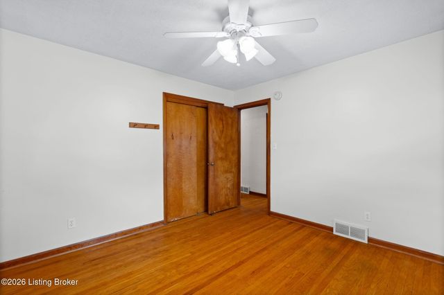 3602 Nellie Bly Dr, Louisville, KY 40213
