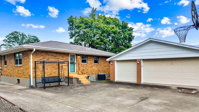 3602 Nellie Bly Dr, Louisville, KY 40213