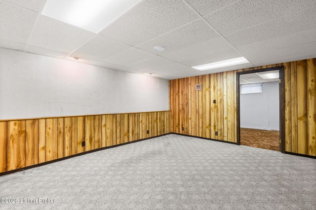 3602 Nellie Bly Dr, Louisville, KY 40213