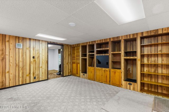 3602 Nellie Bly Dr, Louisville, KY 40213