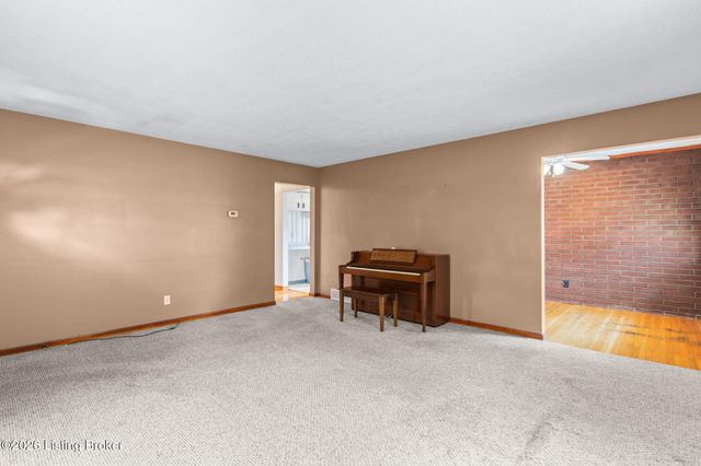 3602 Nellie Bly Dr, Louisville, KY 40213