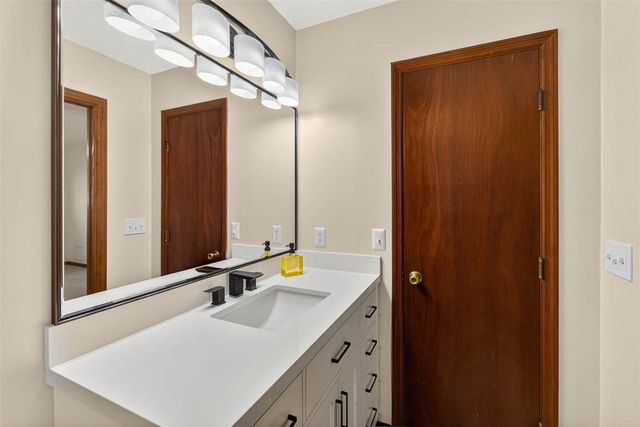 111 Thornhill Drive, Brunswick, GA 31525