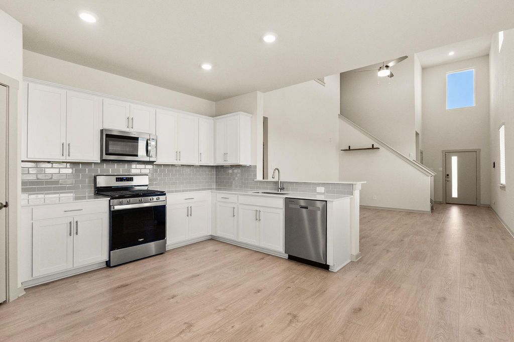 140 New Haven ST, San Marcos, TX 78666