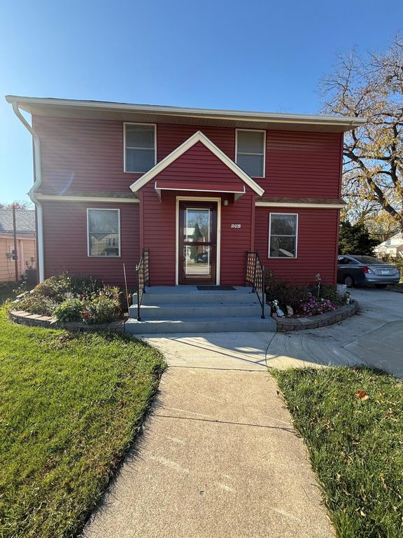 203 N Mantorville Avenue, Kasson, MN 55944