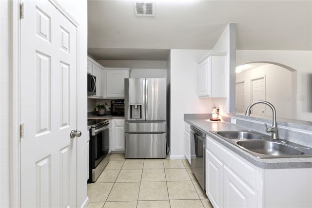 28919 Village Creek Loop, Spring, TX 77386