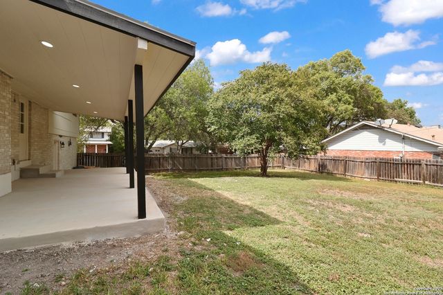 10206 Bull Run, San Antonio, TX 78230