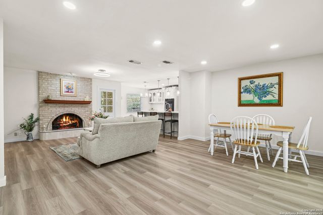 10206 Bull Run, San Antonio, TX 78230