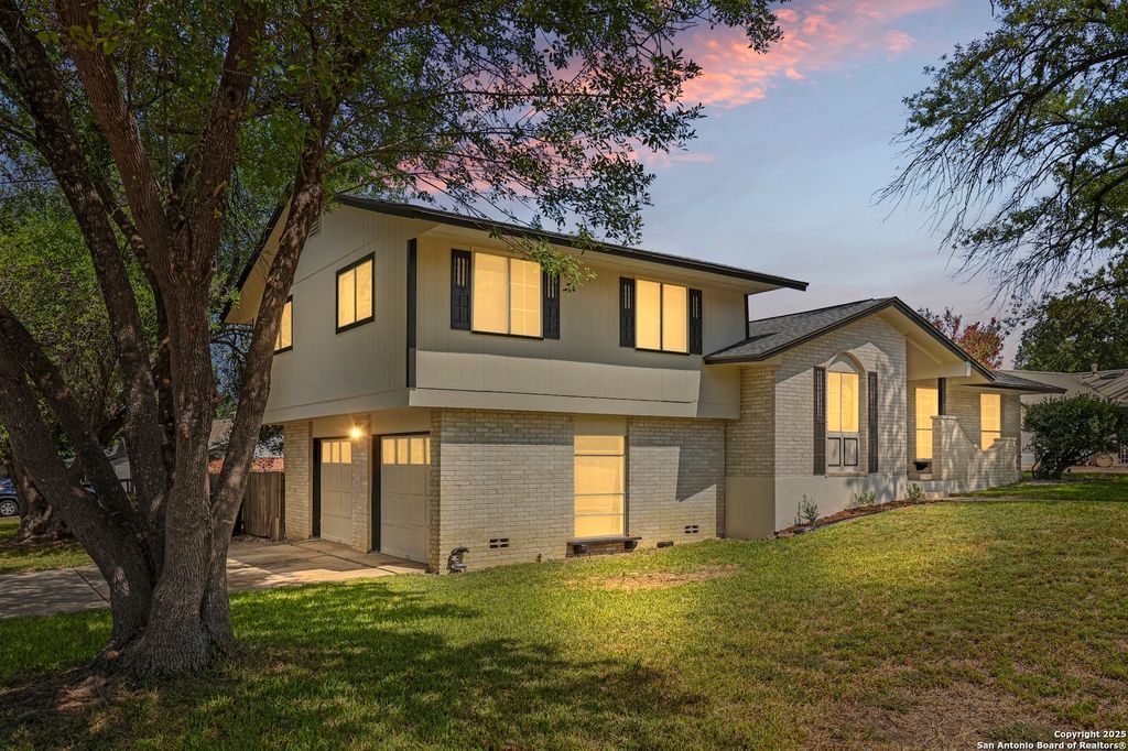 10206 Bull Run, San Antonio, TX 78230