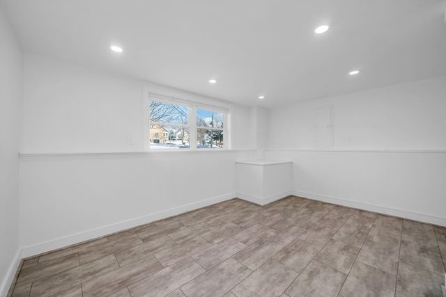 219 Waverly Rd 219, North Andover, MA 01845