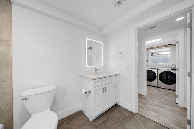 219 Waverly Rd 219, North Andover, MA 01845