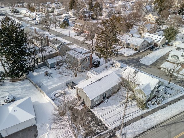 219 Waverly Rd 219, North Andover, MA 01845