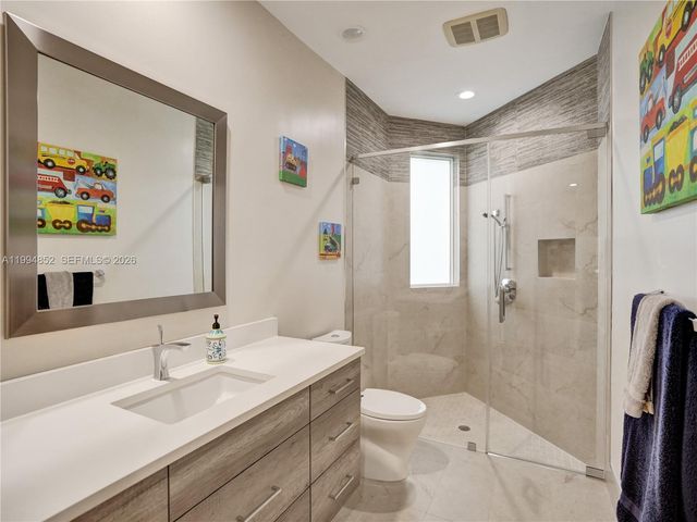2512 Princeton Court, Weston, FL 33327