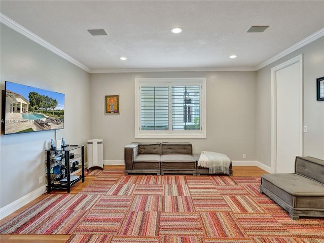 2512 Princeton Court, Weston, FL 33327