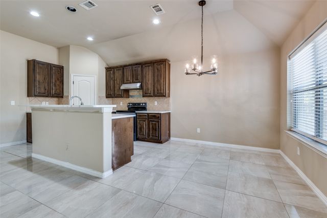 1615 Ridgemar Drive, Grand Prairie, TX 75051