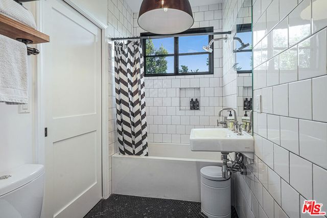 3159 Thatcher Avenue, Marina Del Rey, CA 90292