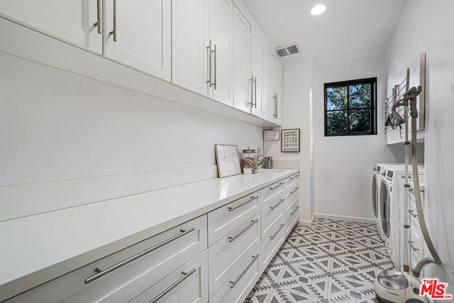 3159 Thatcher Avenue, Marina Del Rey, CA 90292