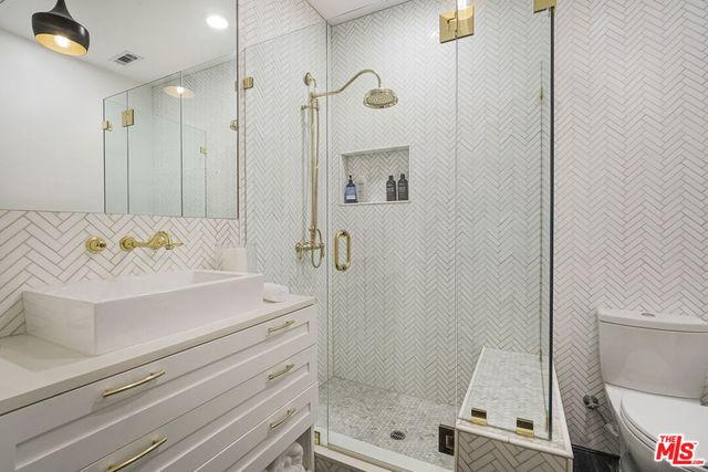 3159 Thatcher Avenue, Marina Del Rey, CA 90292