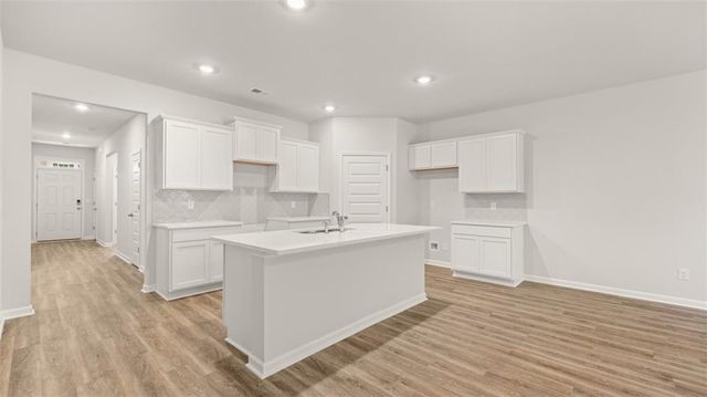 952 Bergamot Way, Locust Grove, GA 30248