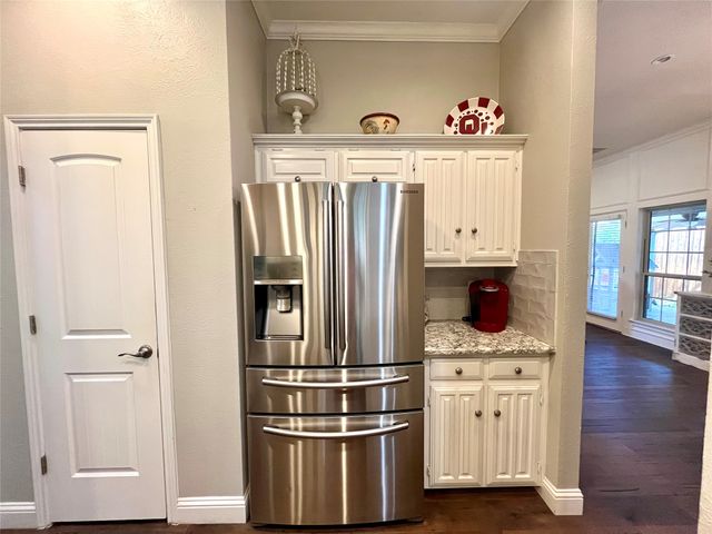 17216 Ikel Drive, Dallas, TX 75248