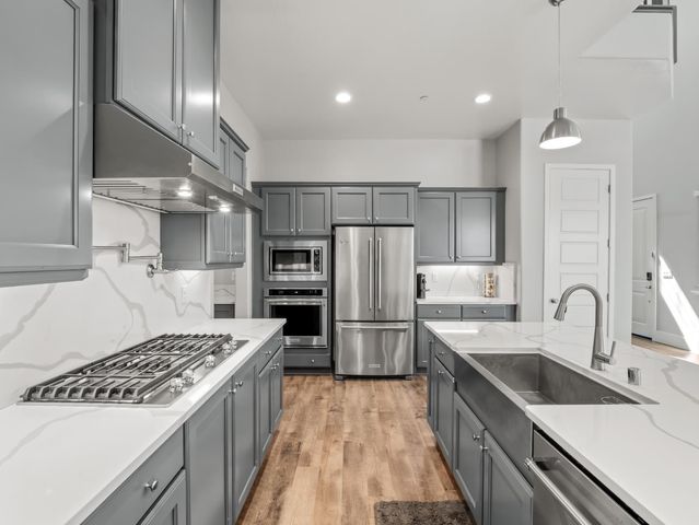 4477 Vineyard Drive, Madera, CA 93636