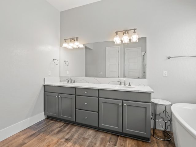 4477 Vineyard Drive, Madera, CA 93636