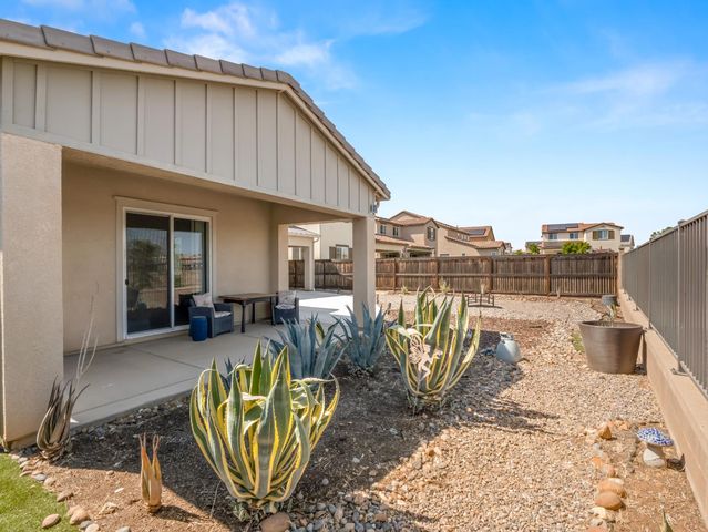 4477 Vineyard Drive, Madera, CA 93636