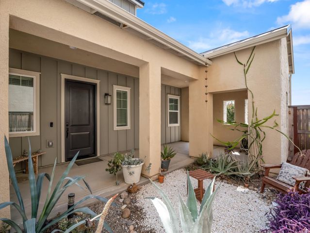 4477 Vineyard Drive, Madera, CA 93636