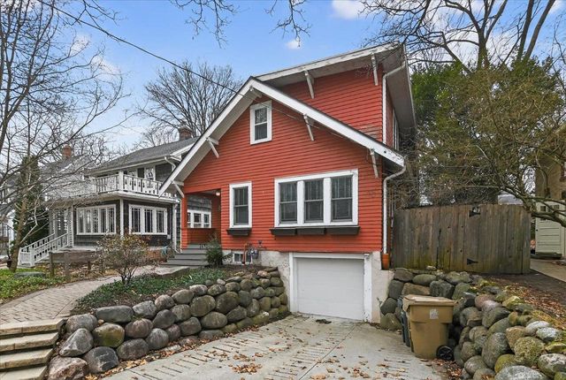 2641 Chamberlain Avenue, Madison, WI 53705