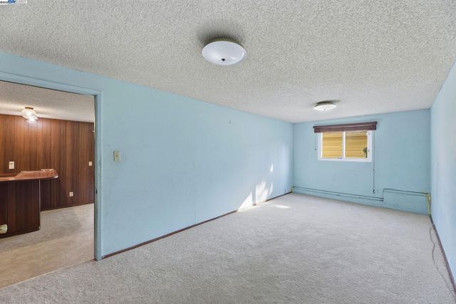 85 Sequoyah View, Oakland, CA 94605