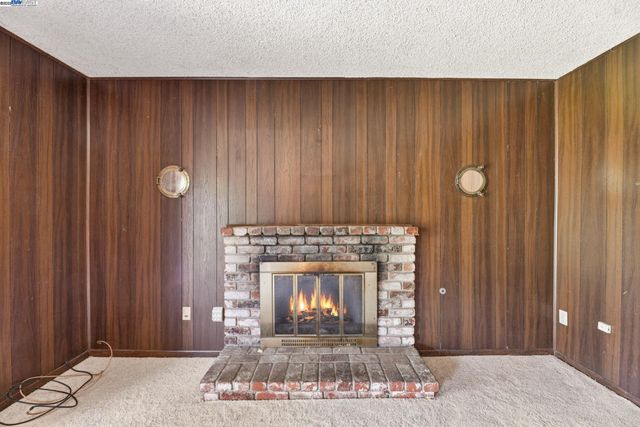 85 Sequoyah View, Oakland, CA 94605