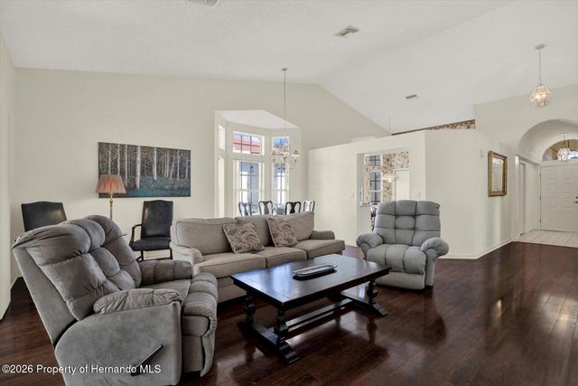 9131 Rhett Lane, Weeki Wachee, FL 34613