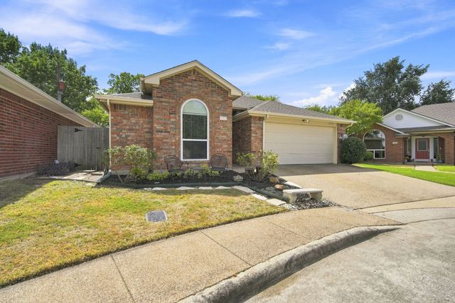 406 Gardenia Lane, Waxahachie, TX 75165