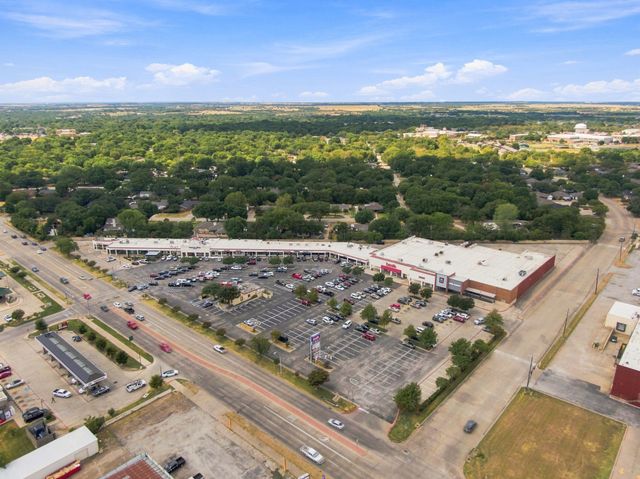 406 Gardenia Lane, Waxahachie, TX 75165