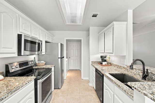406 Gardenia Lane, Waxahachie, TX 75165