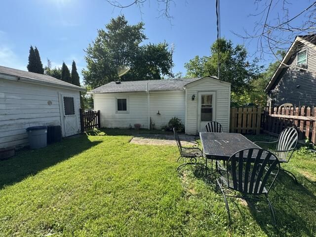 10449 268th AVENUE, Trevor, WI 53179