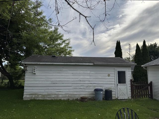 10449 268th AVENUE, Trevor, WI 53179