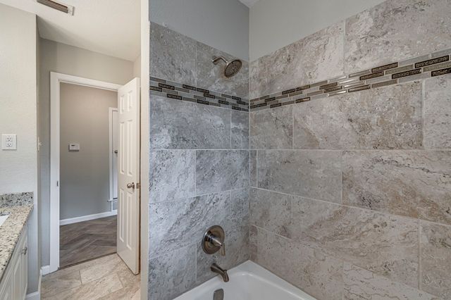 1401 Yucca Street, Midlothian, TX 76065