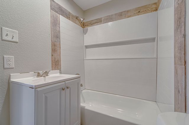 1401 Yucca Street, Midlothian, TX 76065