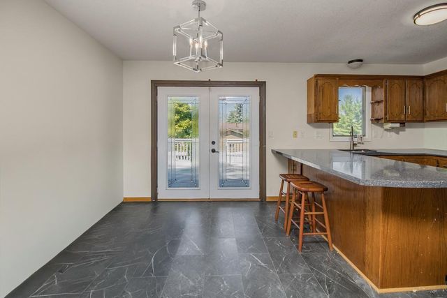8200 Thomas Avenue N, Brooklyn Park, MN 55444