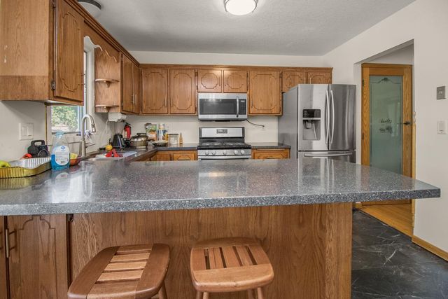 8200 Thomas Avenue N, Brooklyn Park, MN 55444
