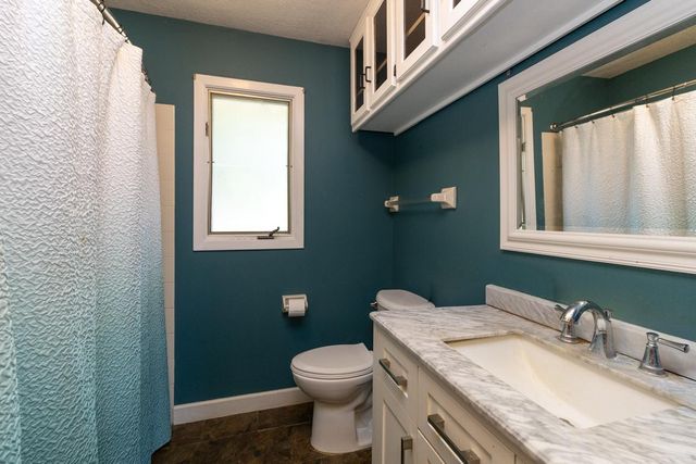 8200 Thomas Avenue N, Brooklyn Park, MN 55444