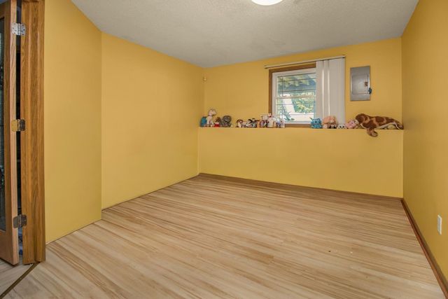 8200 Thomas Avenue N, Brooklyn Park, MN 55444