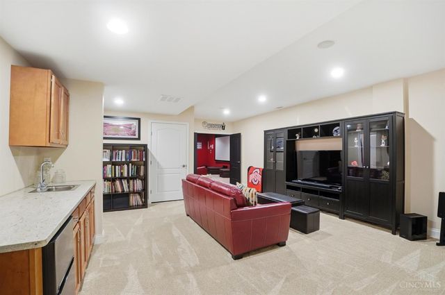 7818 Derbyshire Court, Liberty Twp, OH 45044