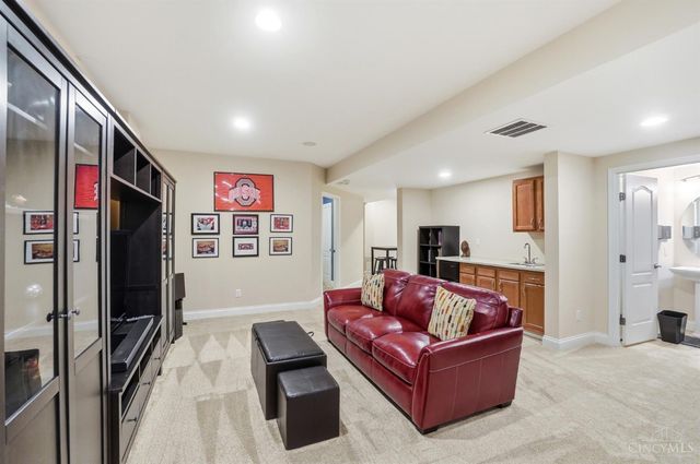 7818 Derbyshire Court, Liberty Twp, OH 45044