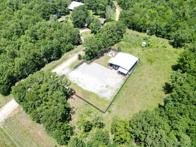 127 Seneca Springs, Eufaula, OK 74432