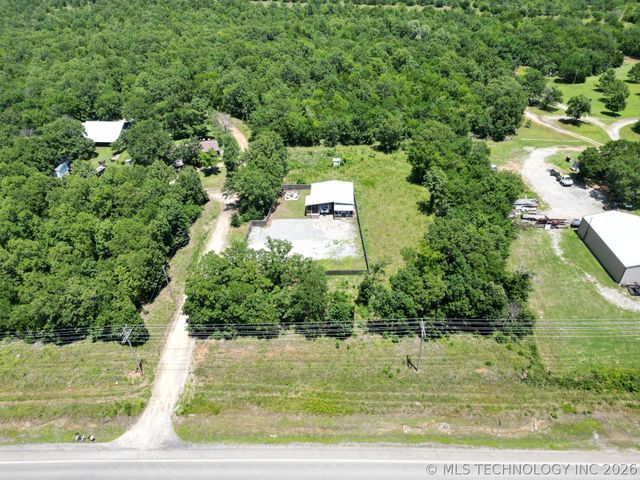 127 Seneca Springs, Eufaula, OK 74432
