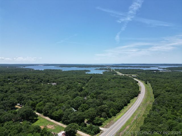 127 Seneca Springs, Eufaula, OK 74432